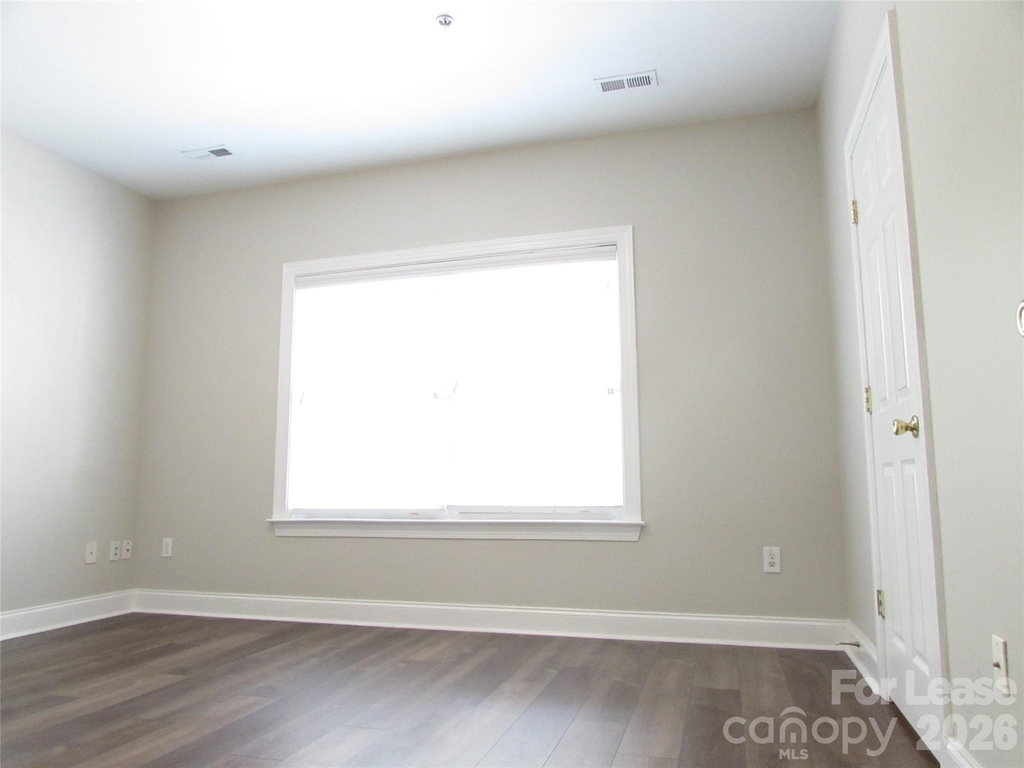 21725 Aftonshire Drive - Photo 5
