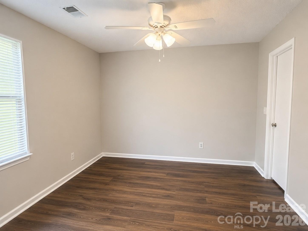 7718 Linda Lake Drive - Photo 9