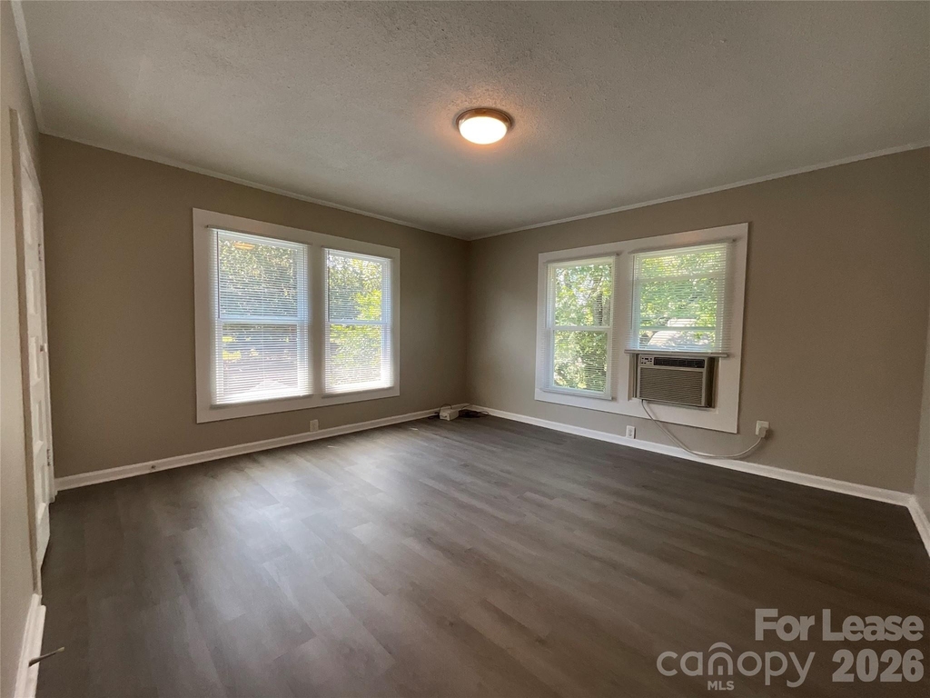 97 Corban Avenue Se - Photo 1