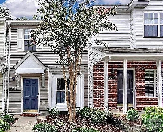 11642 Retriever Way - Photo 1