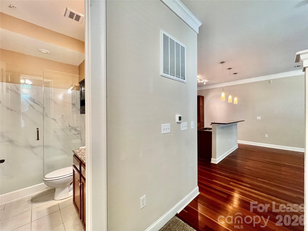 2810 Selwyn Avenue - Photo 21