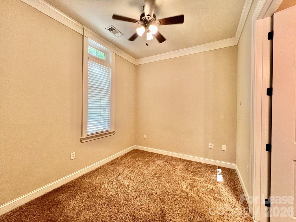2810 Selwyn Avenue - Photo 20
