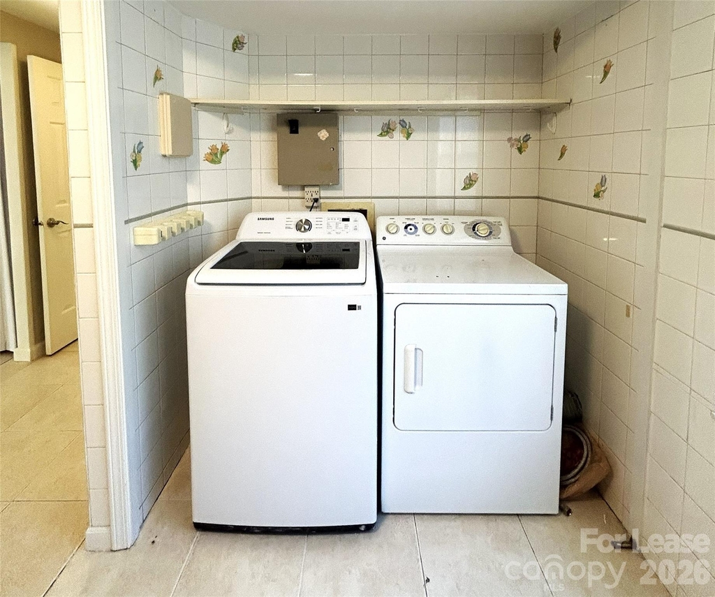 9620 Vinca Circle - Photo 2