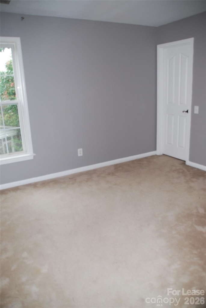 733 Meadow Lake Drive - Photo 9