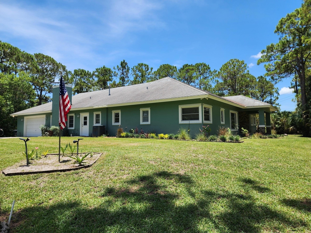 13438 49th Street N - Photo 29