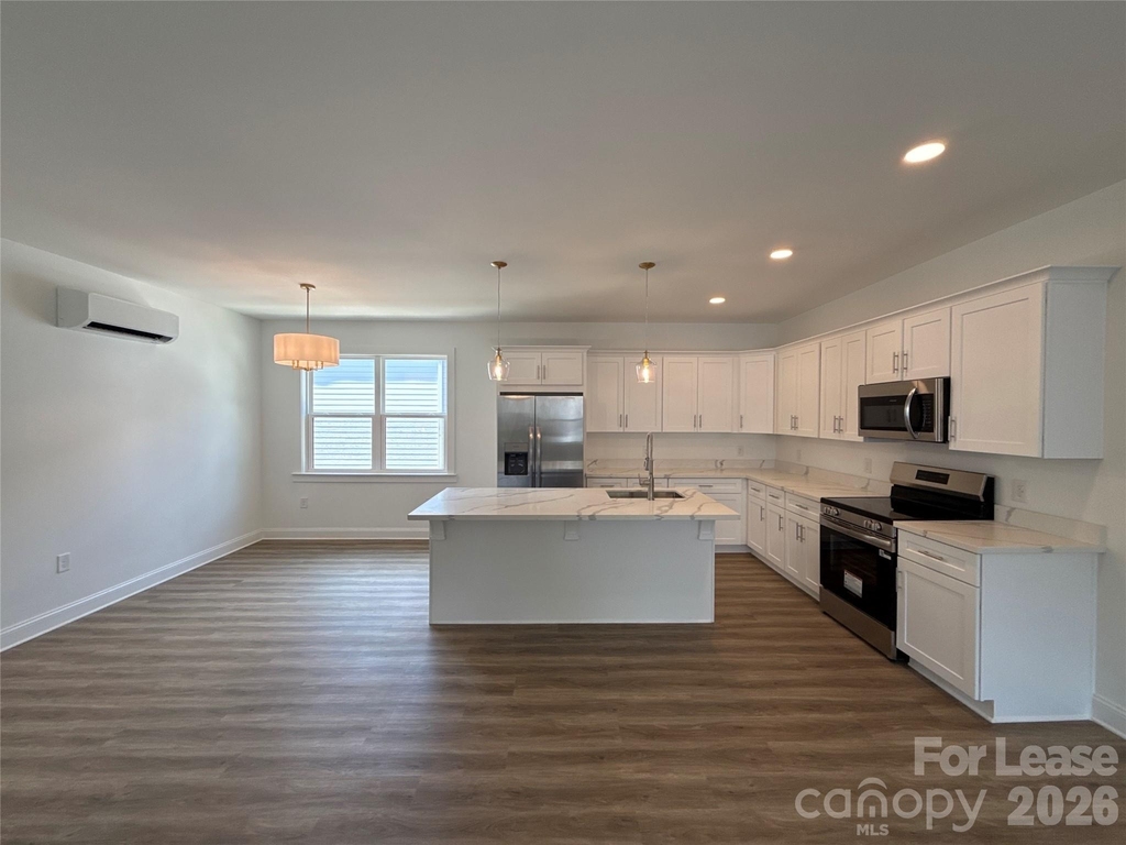 2106 Bombay Way - Photo 2