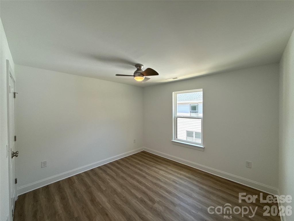 2100 Bombay Way - Photo 9