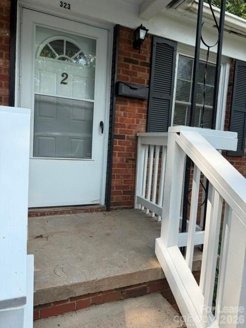 323 Lakewood Avenue - Photo 0