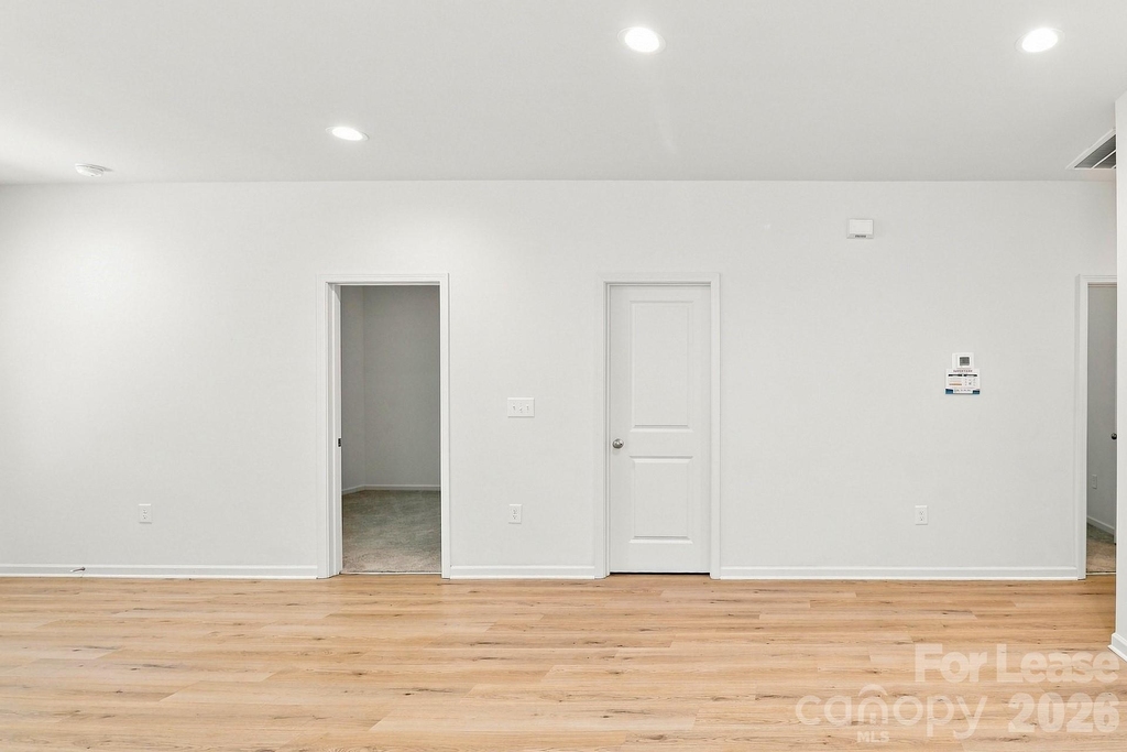 725 N Mcfarland Street - Photo 5