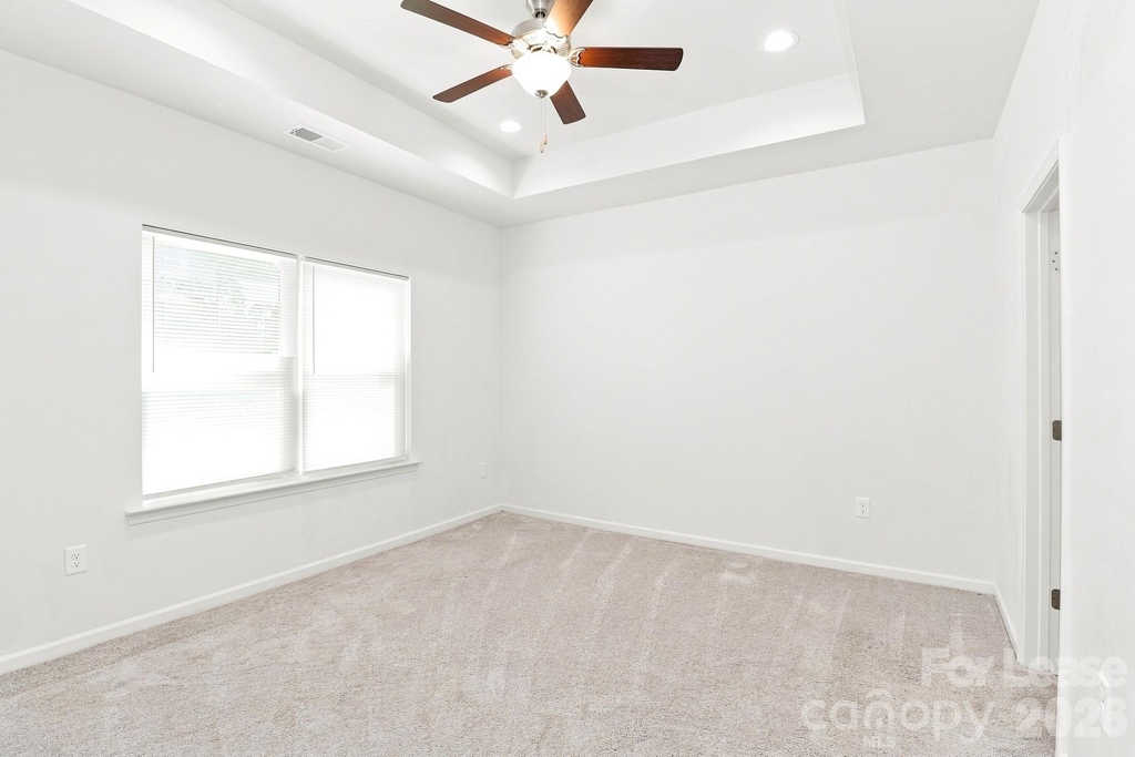 725 N Mcfarland Street - Photo 9