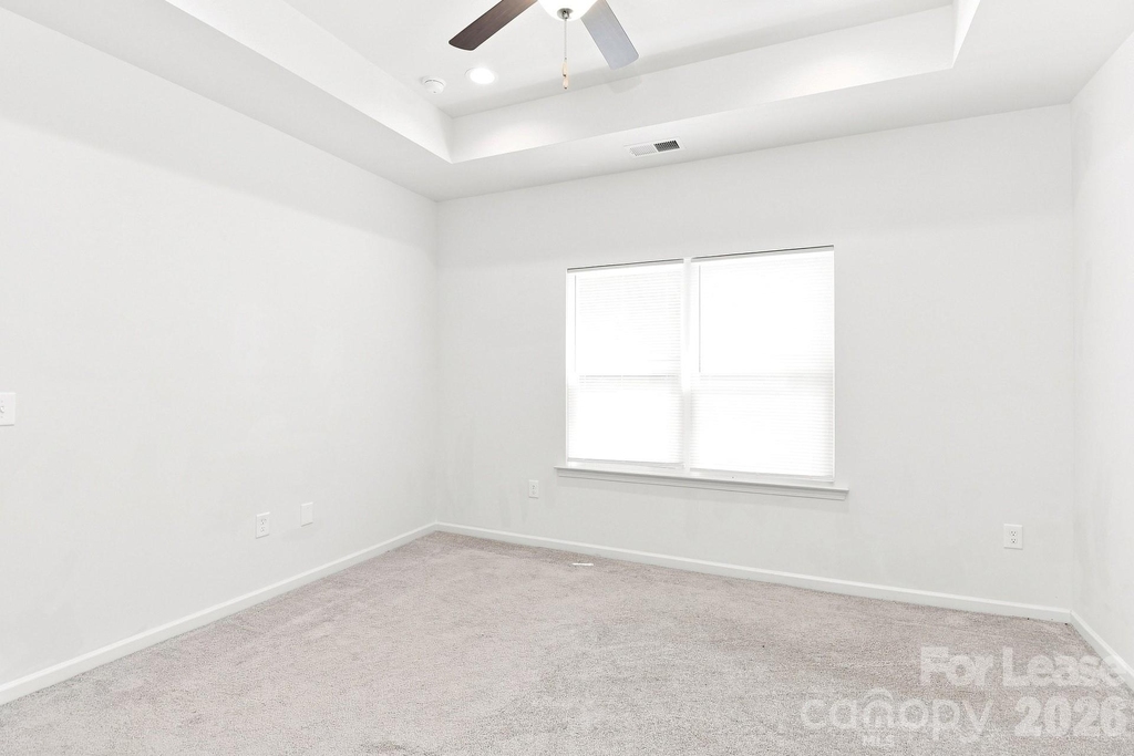 725 N Mcfarland Street - Photo 10