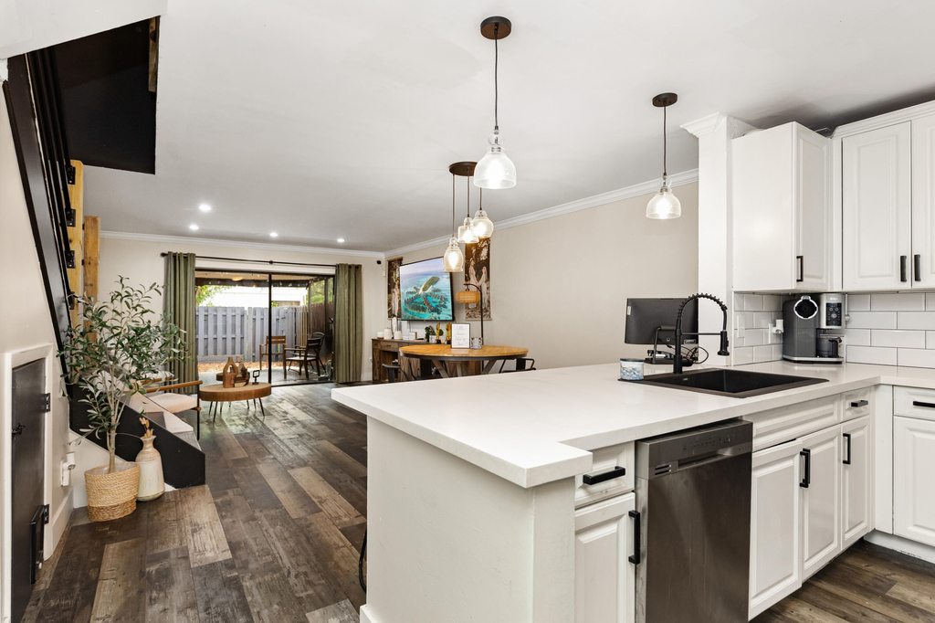 761 Nw 106th Avenue - Photo 22