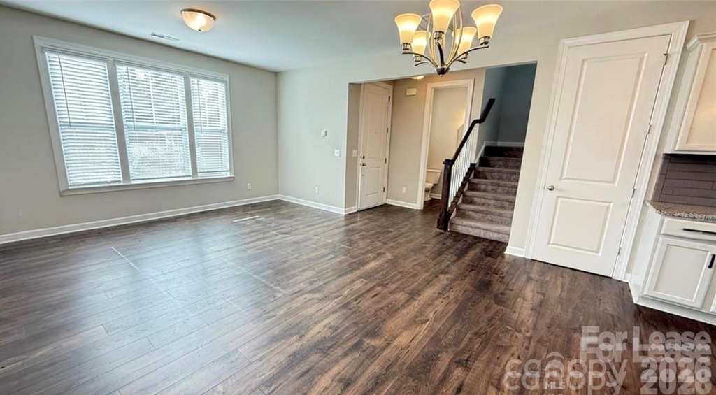 3205 Shamrock Drive - Photo 3