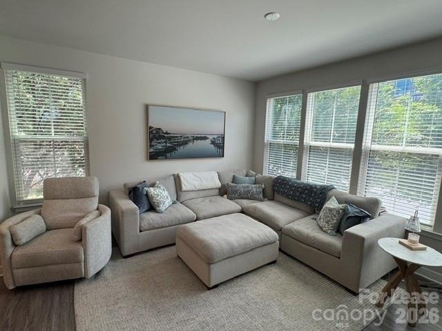 428 W Tremont Avenue - Photo 10