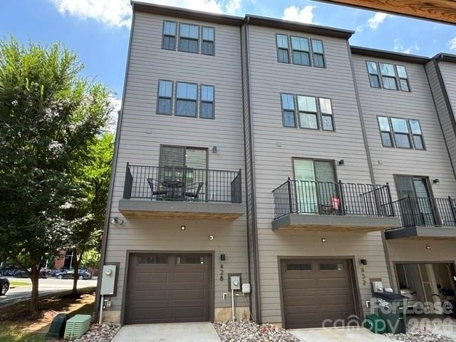 428 W Tremont Avenue - Photo 36