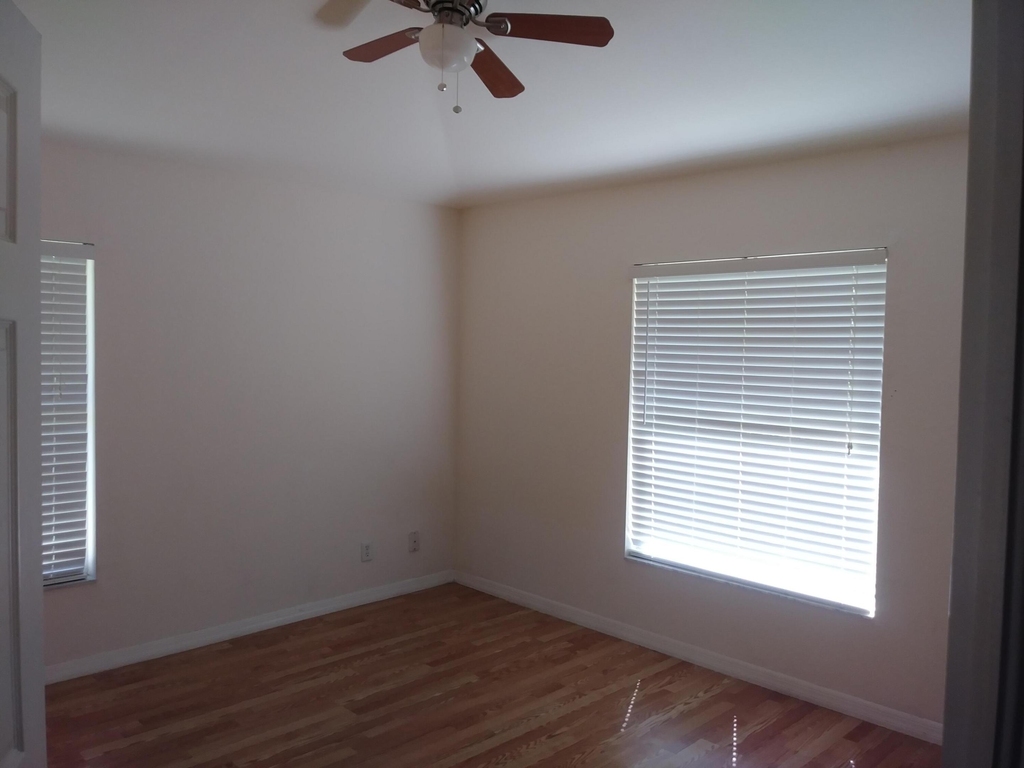 3036 6th Avenue Se - Photo 12