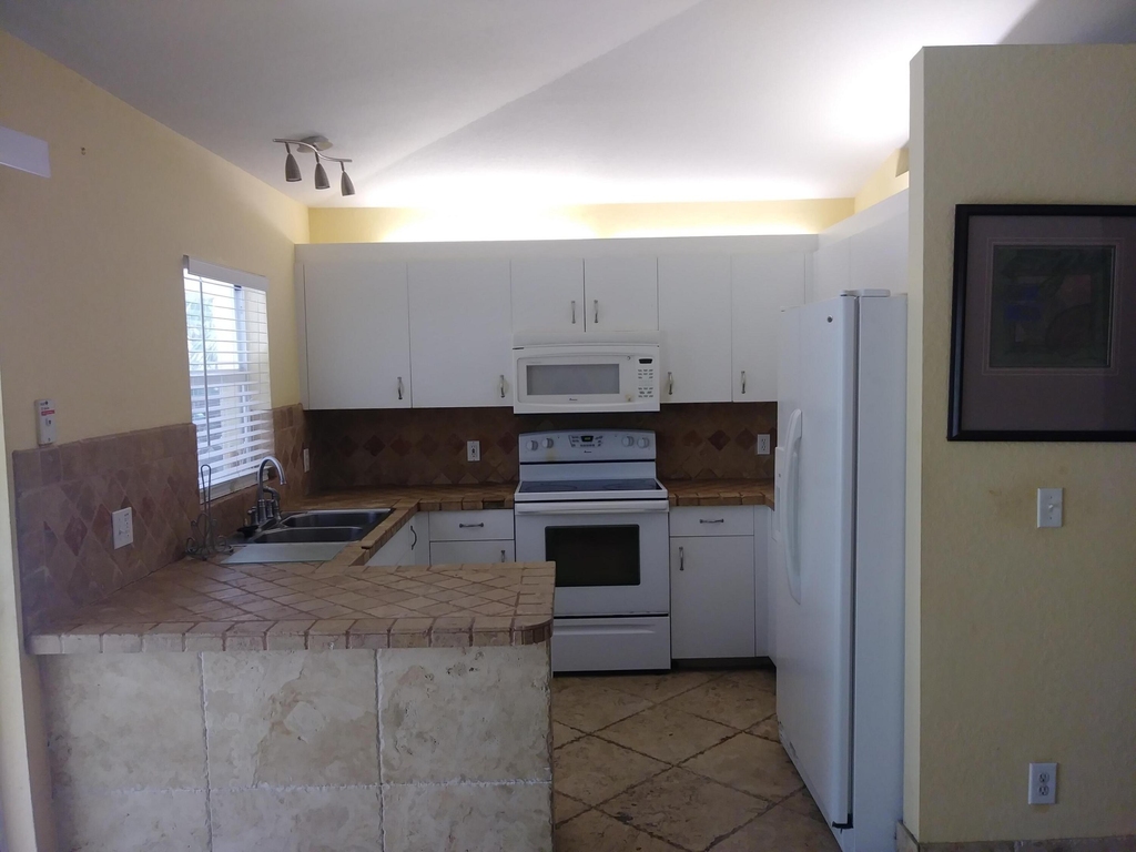 3036 6th Avenue Se - Photo 4