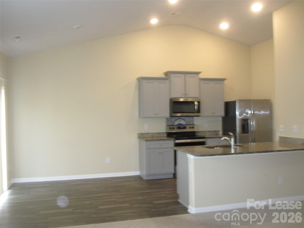 2029 Lanza Drive - Photo 6