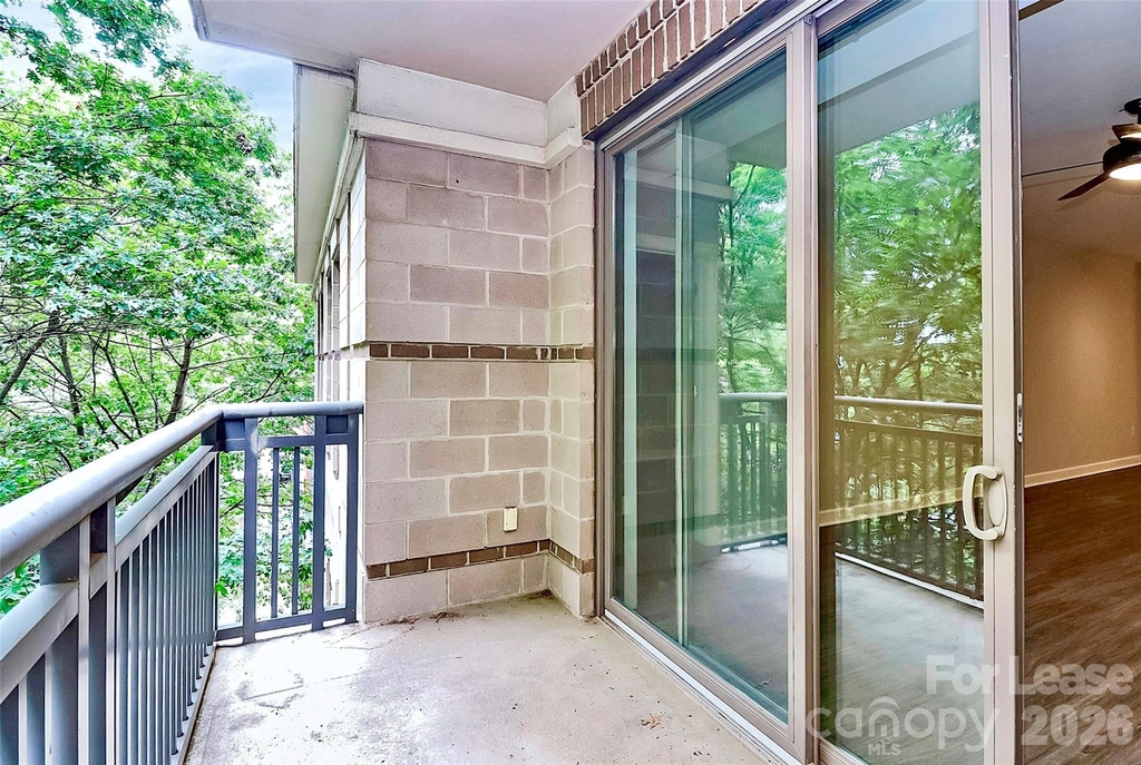 718 W Trade Street - Photo 22
