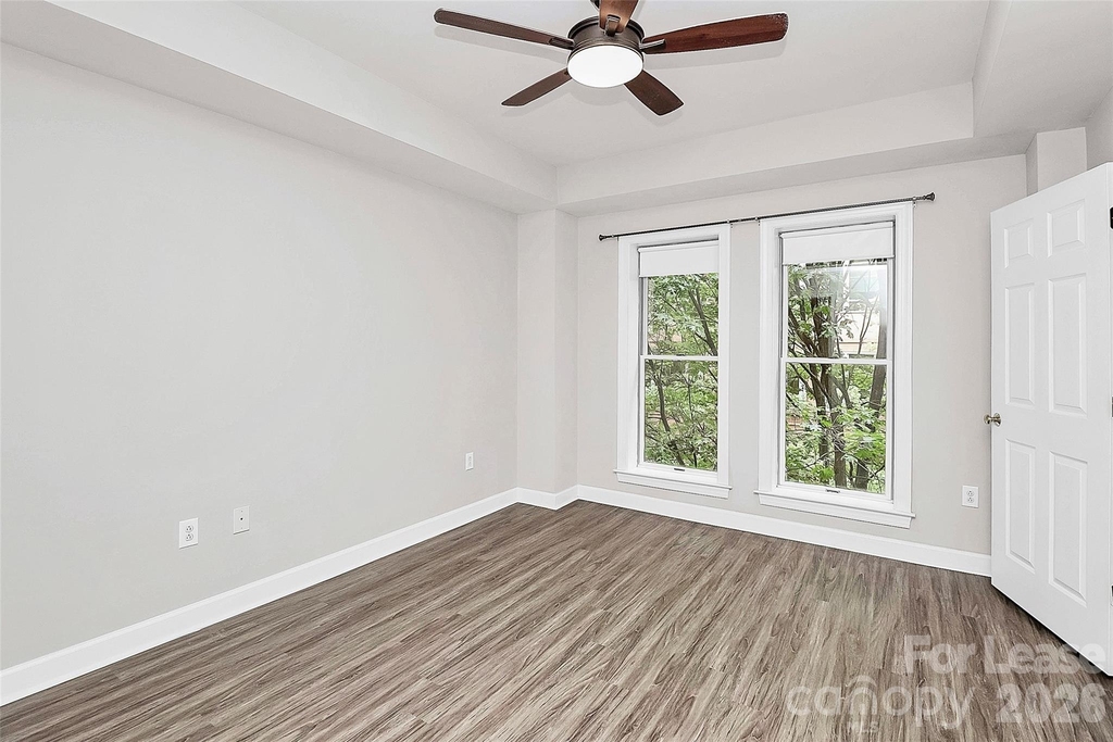 718 W Trade Street - Photo 23
