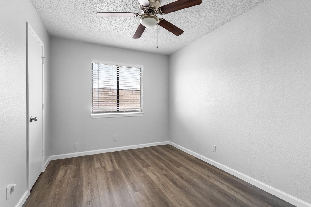 8713 Elbe Trail - Photo 5