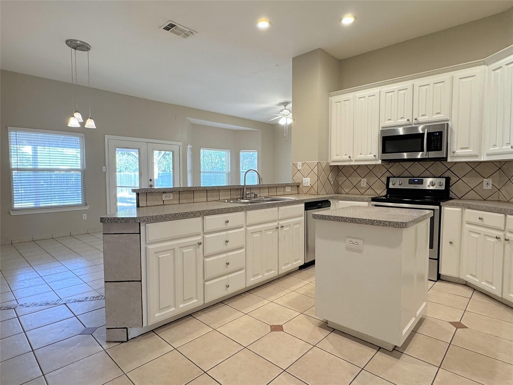 6415 Redstone Drive - Photo 6