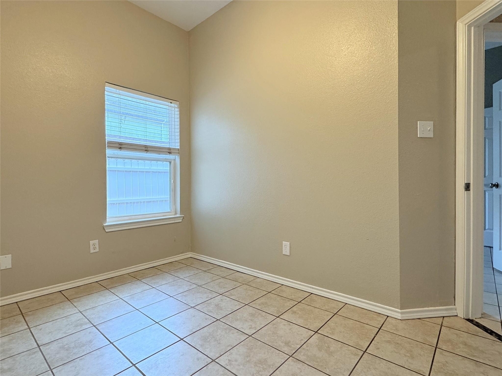 6415 Redstone Drive - Photo 16