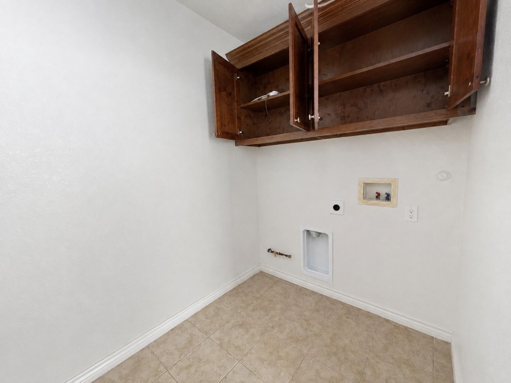 2361 Novin Drive - Photo 15