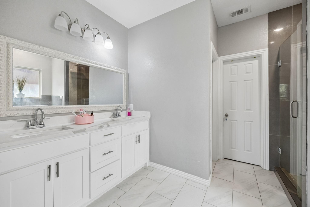 431 W Pioneer Drive - Photo 16