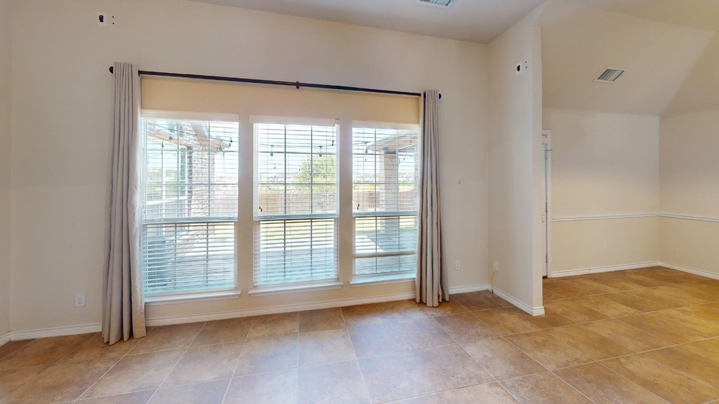 8300 Blue Periwinkle Lane - Photo 3