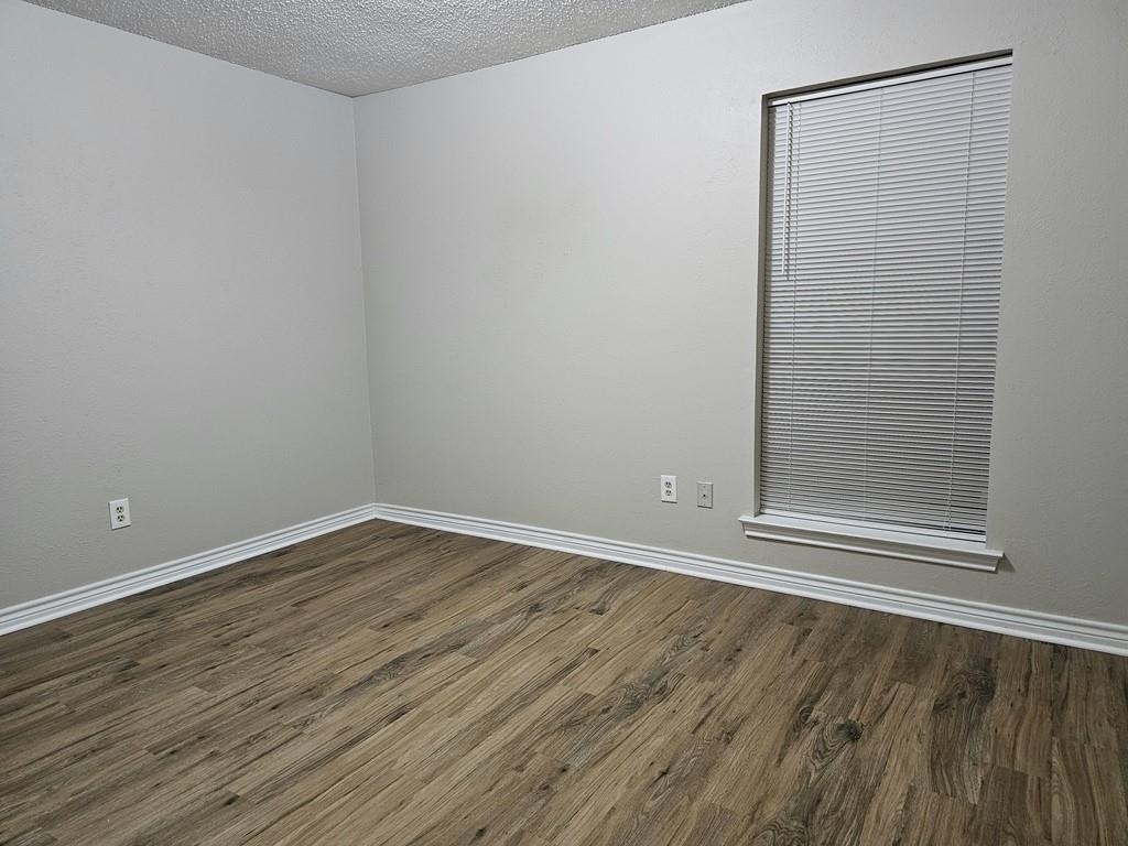 309 Christie Court - Photo 8