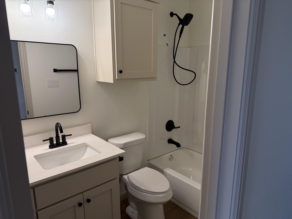 402 N Nolan River Road - Photo 7