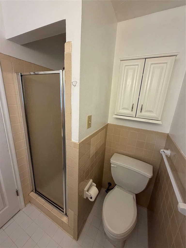 2323 Springhill Drive - Photo 10