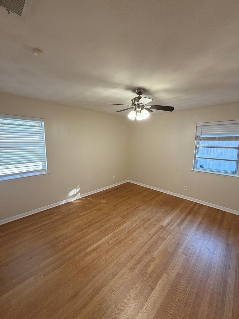 2323 Springhill Drive - Photo 13
