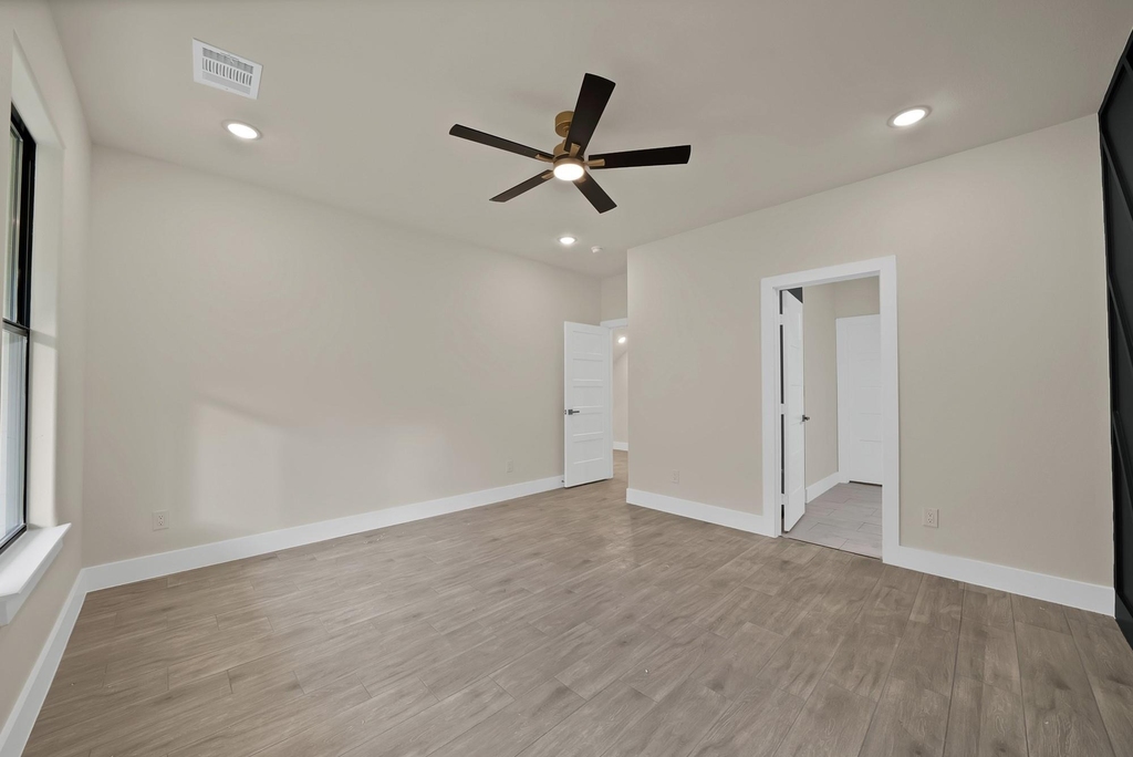 2925 River Ridge Court - Photo 16