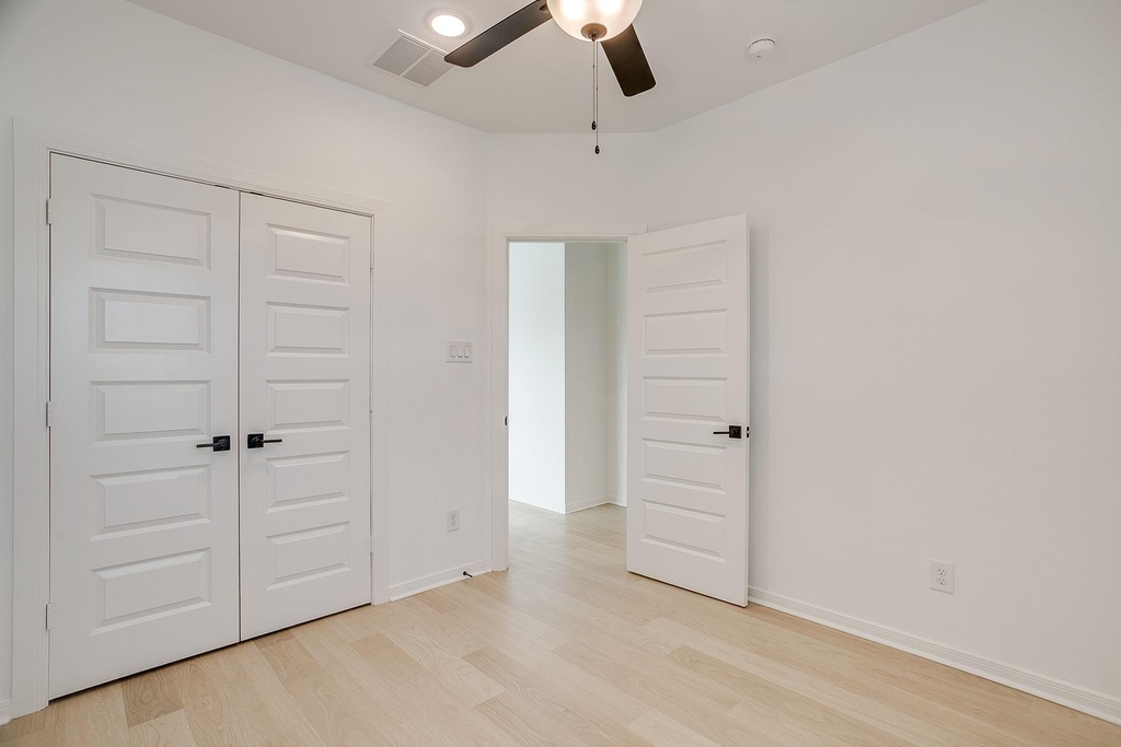 708 Pheasant Run Street - Photo 24
