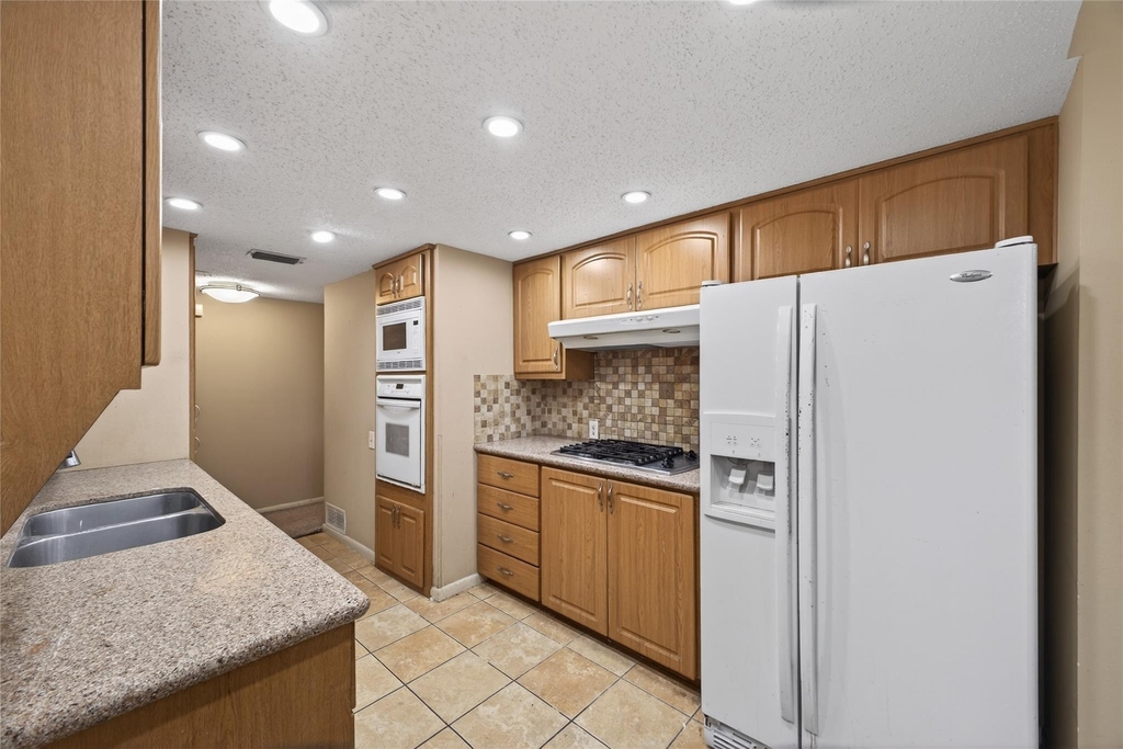 2801 Vancouver Street - Photo 15