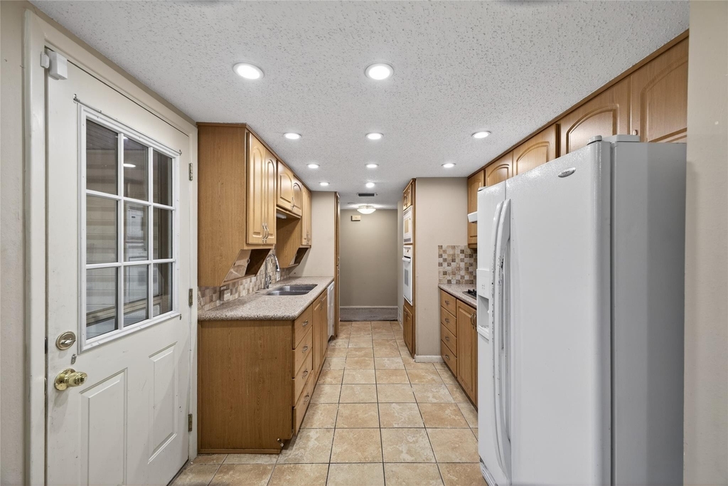 2801 Vancouver Street - Photo 14