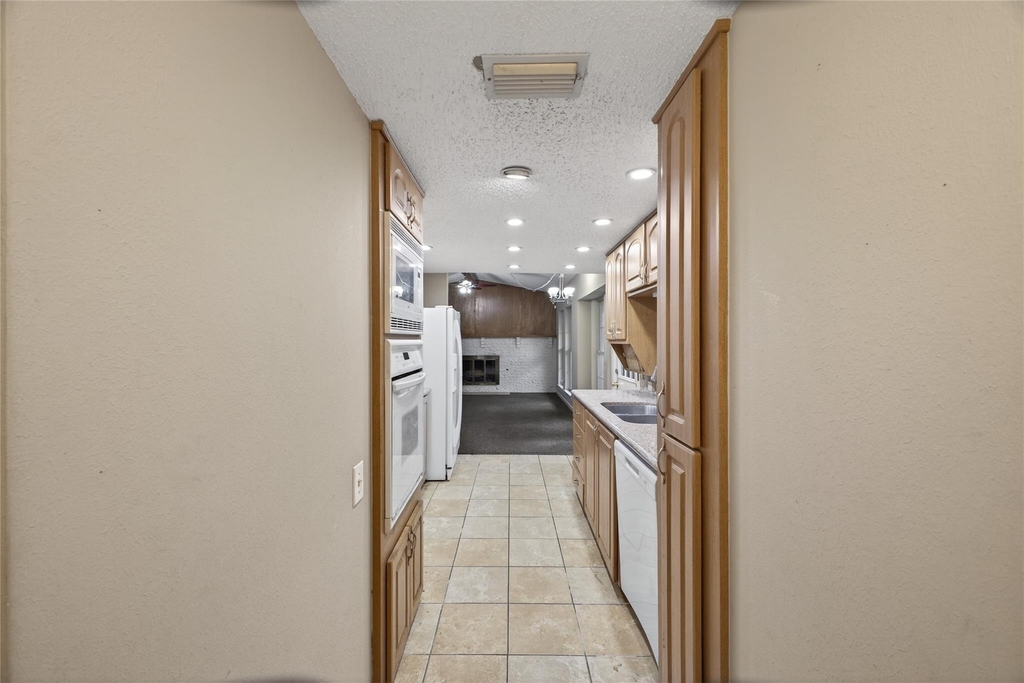 2801 Vancouver Street - Photo 17