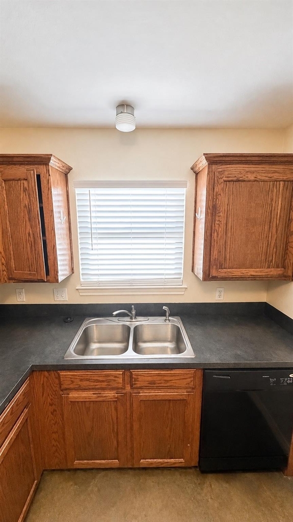 2450 Union Lane - Photo 2