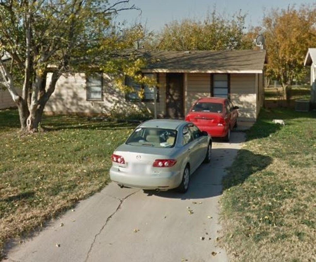 2710 Beech Street - Photo 0