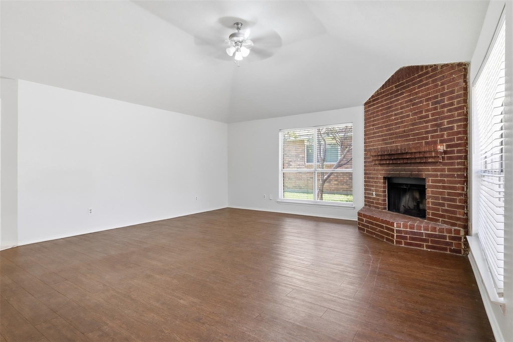 2866 White Oak Drive - Photo 2
