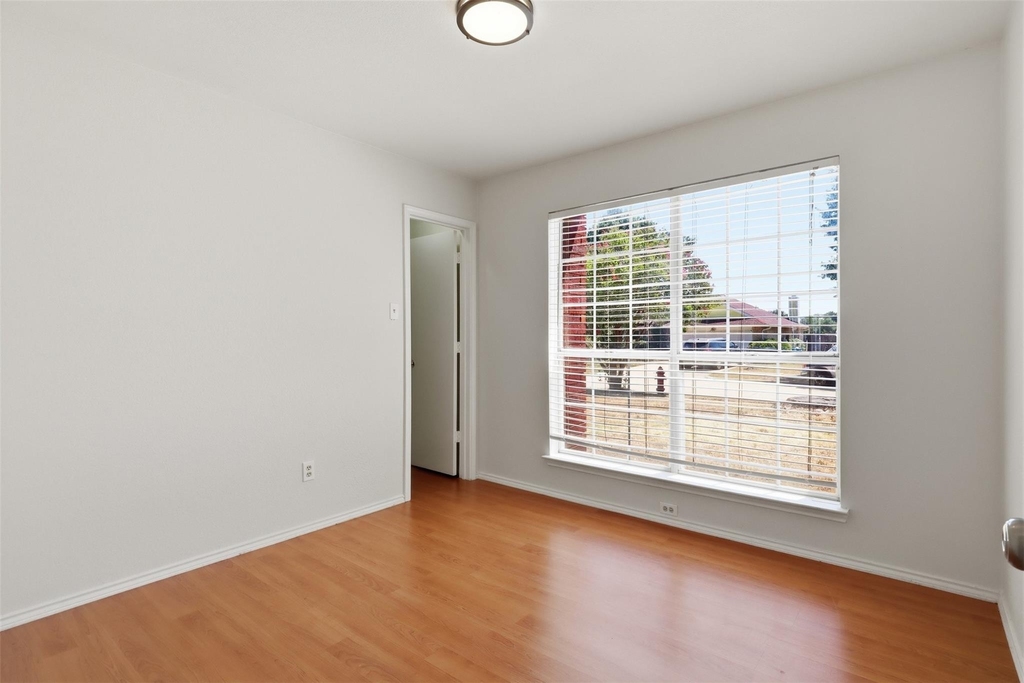 2866 White Oak Drive - Photo 14