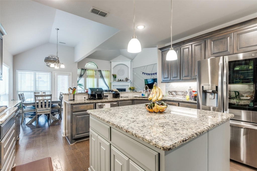 1412 Baynes Drive - Photo 10