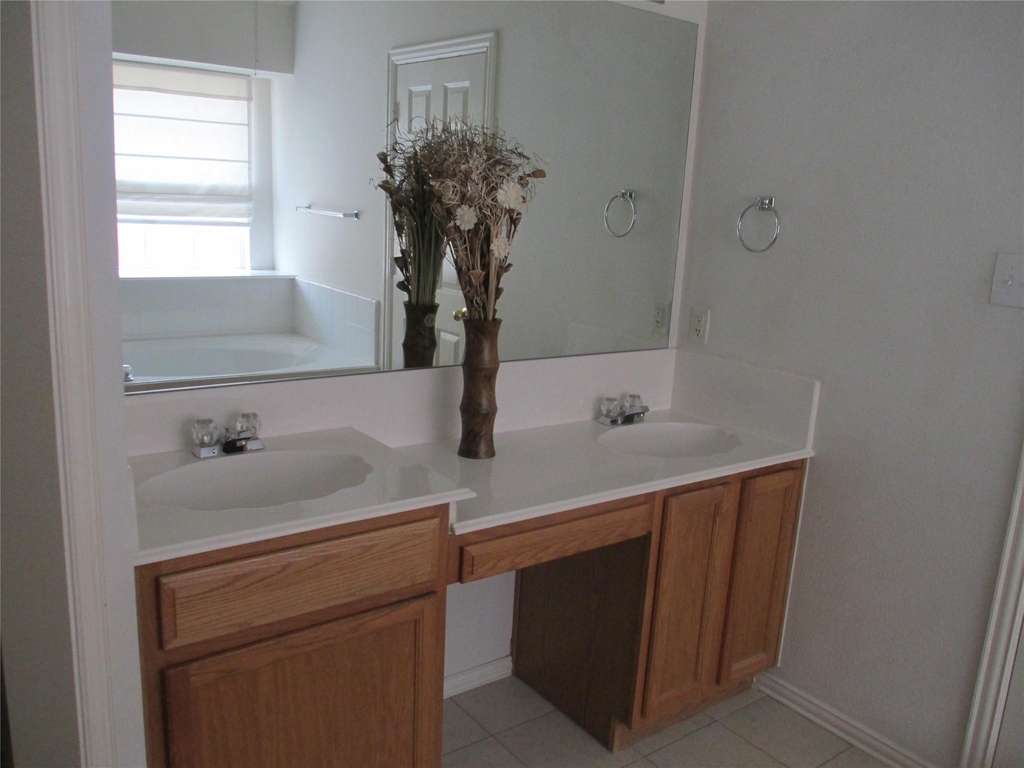 6005 Jewel Drive - Photo 10