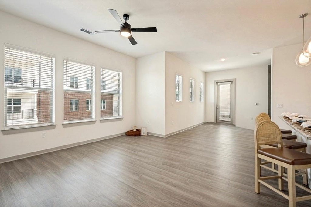 5885 Calmont Avenue - Photo 2