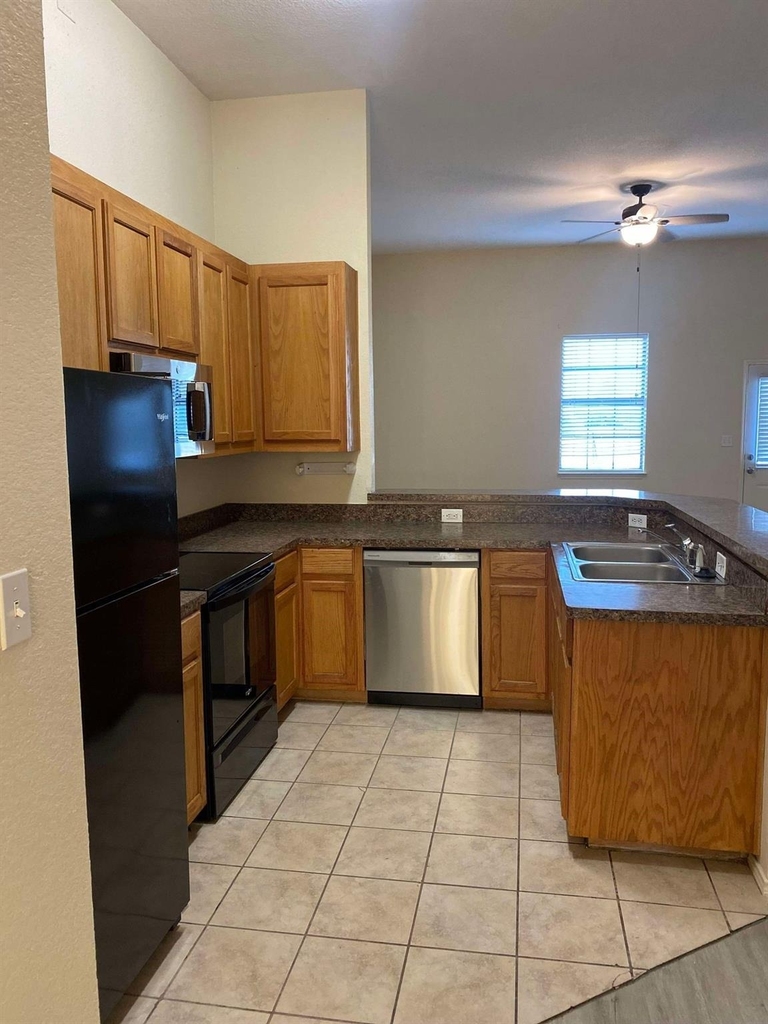 1050 Agape Court - Photo 2