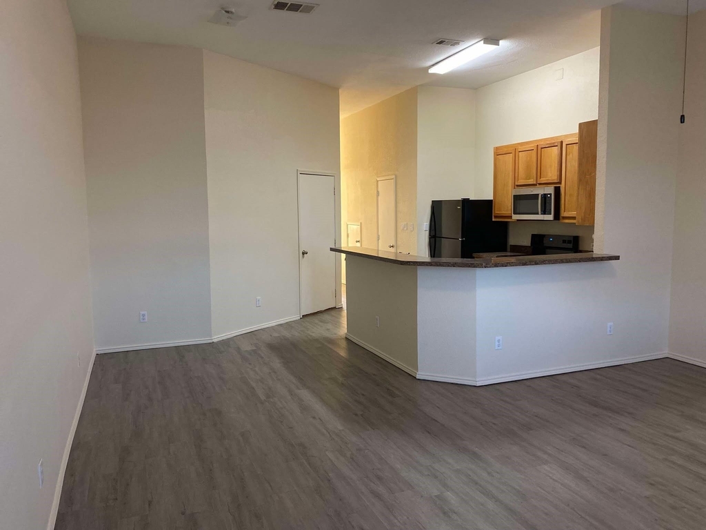 1050 Agape Court - Photo 3