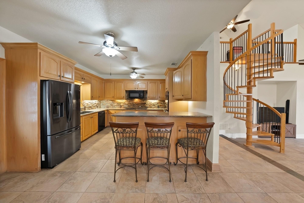 9580 Brockrim Lane - Photo 7