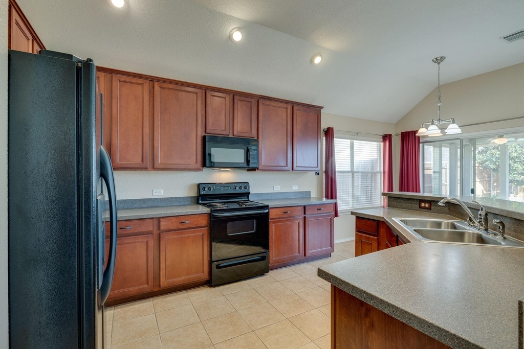 3816 Denridge Lane - Photo 4